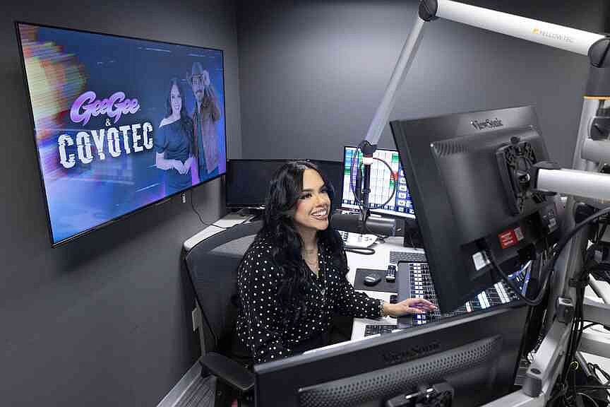 Image for José FM in Los Angeles puts AI co-host Coyotec on weekday mornings as ratings rise and radio workers object