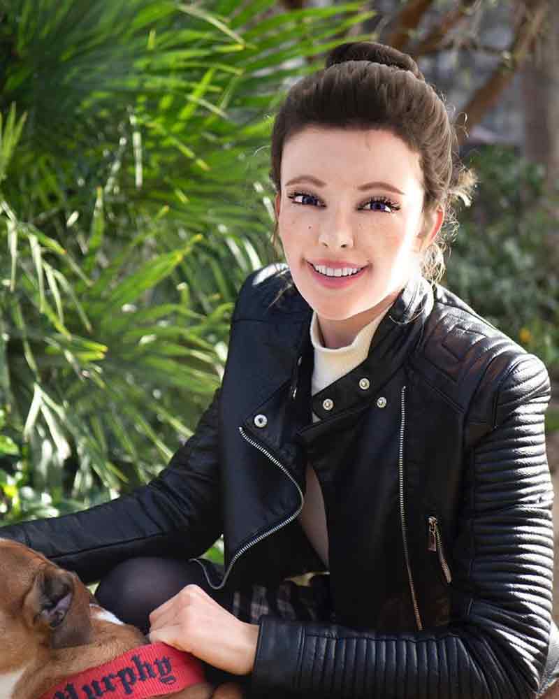 Portrait of Dana Beauvoir