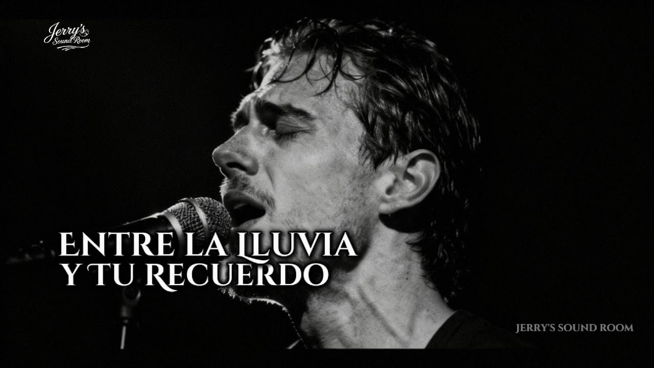 Still from Entre la Lluvia y Tu Recuerdo