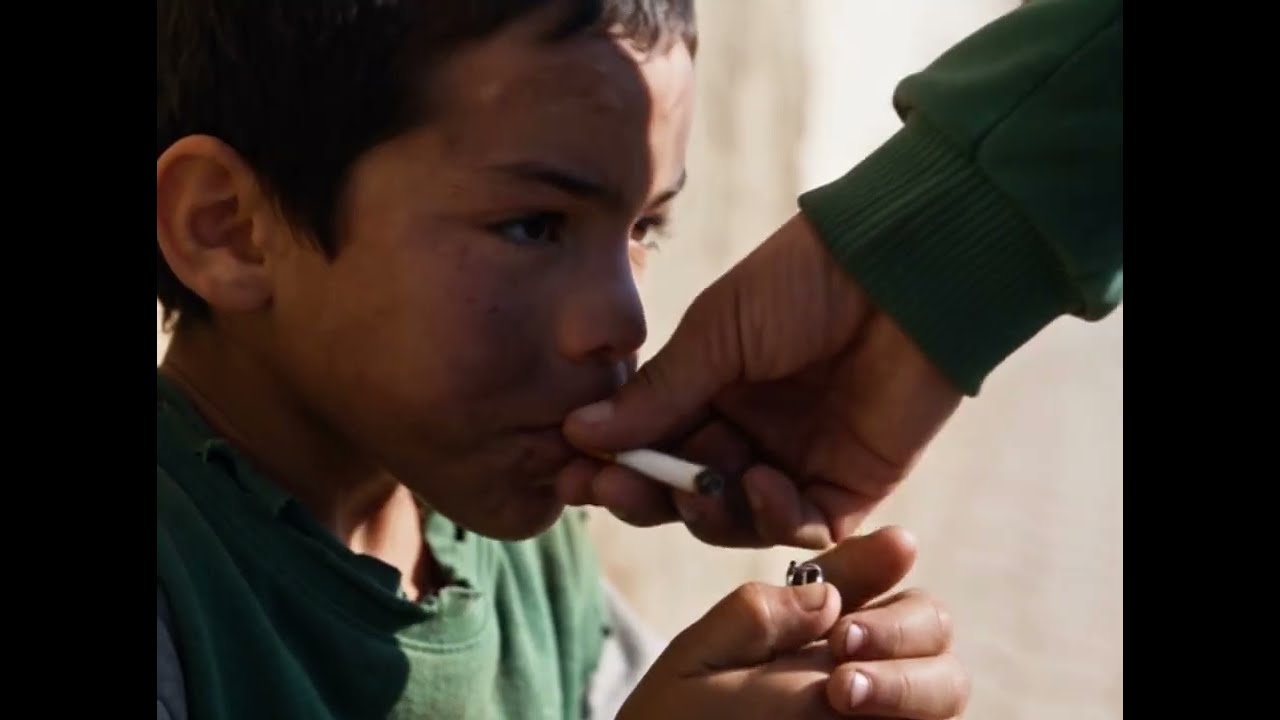 Still from khallini
