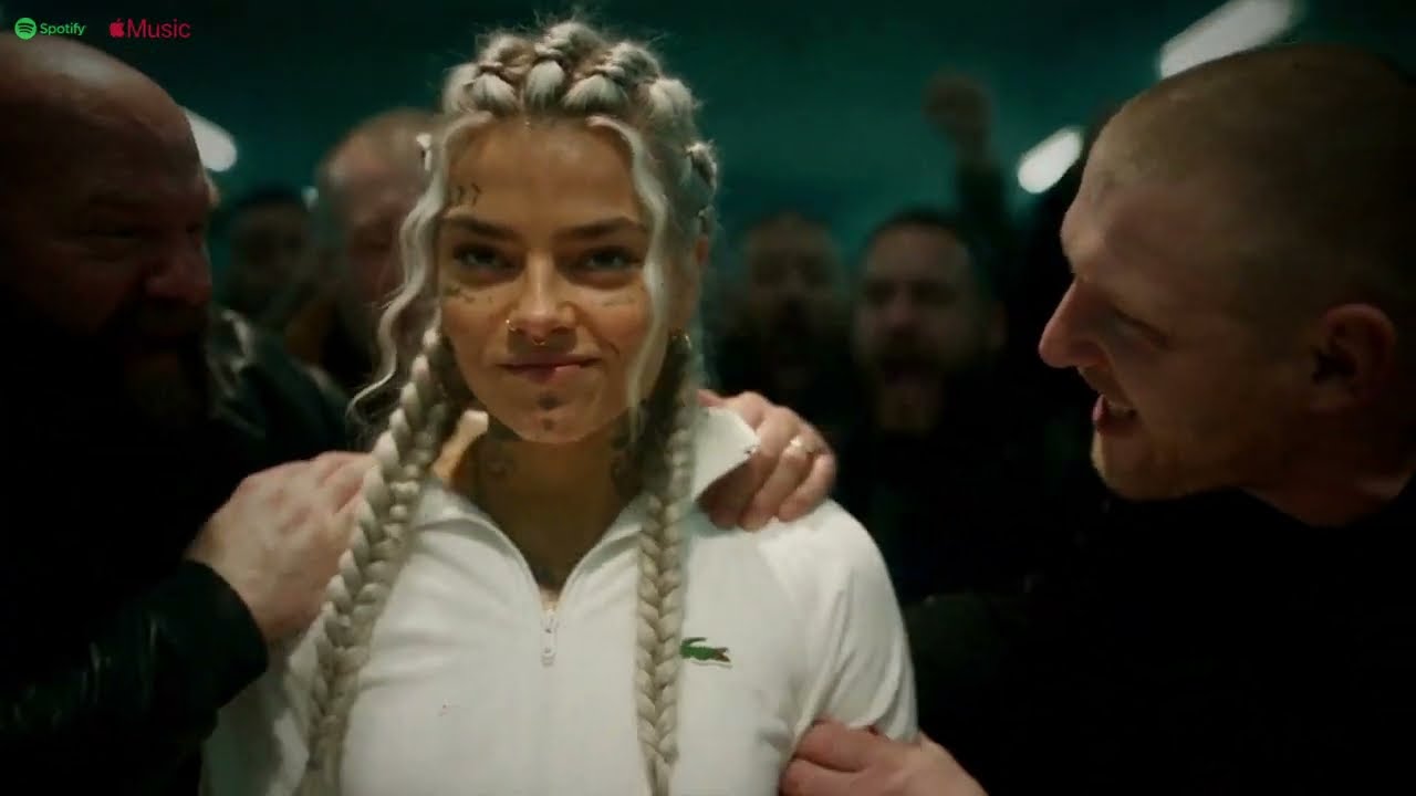 Still from SKRIK